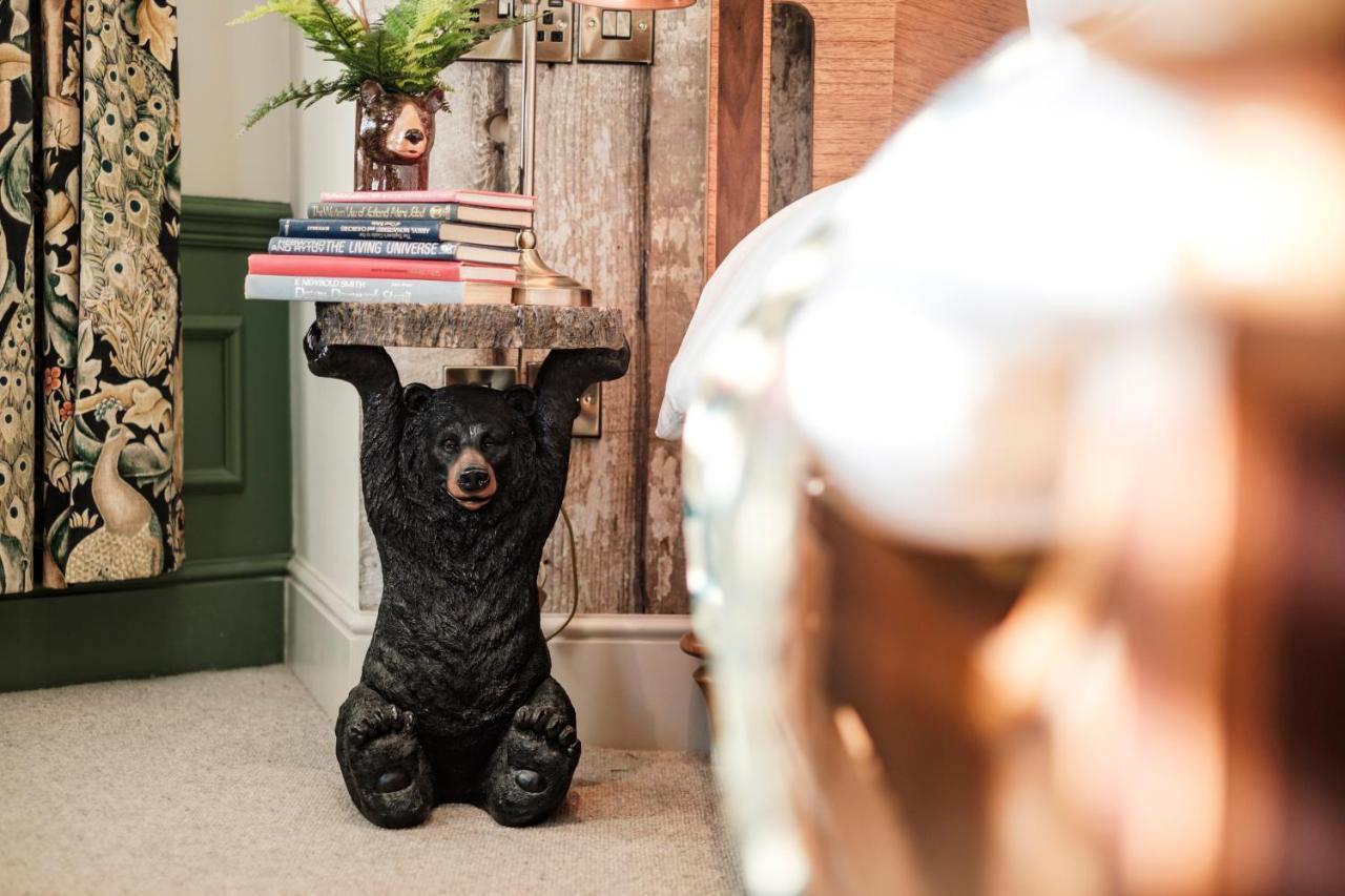 Bear Of Burton Otel Christchurch  Dış mekan fotoğraf
